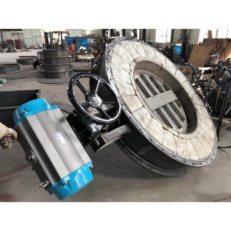 Incinerator high temperature flue gas damper