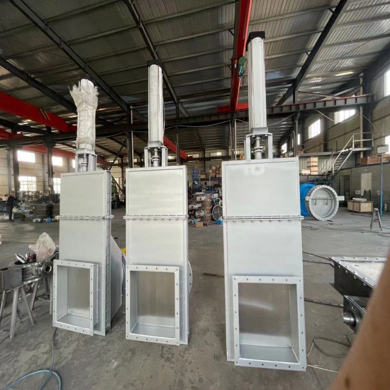 Pneumatically controlled slide valve