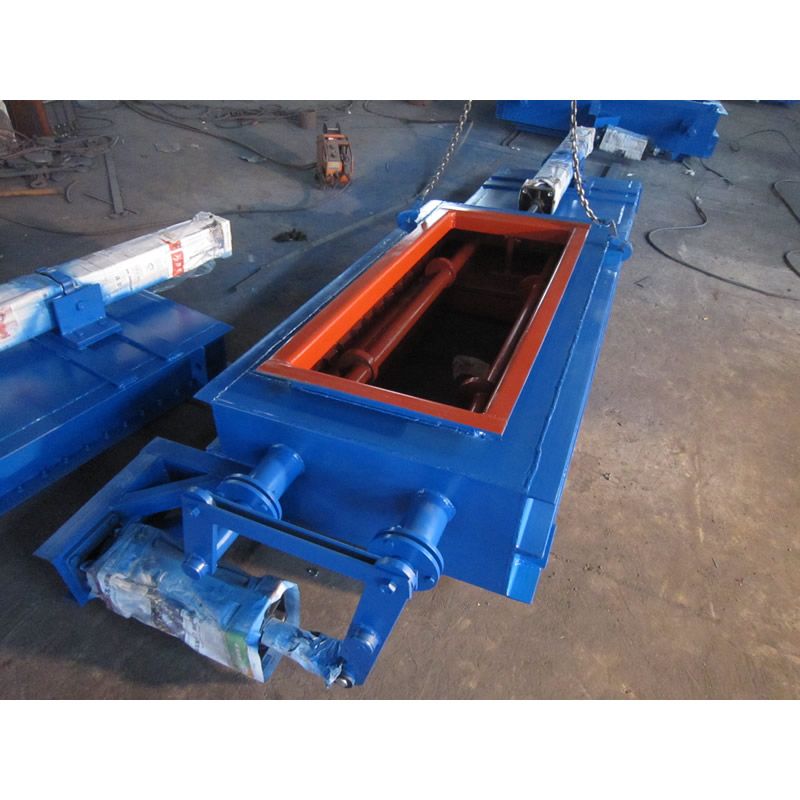 Hot air duct rectangular isolation door